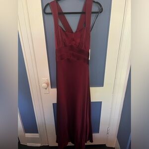 Calvin Klein NWT Women’s Floor Length Gown Res Wine Size 8 Cocktail Black Tie